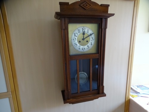 Antike schlichte wanduhr - antike,