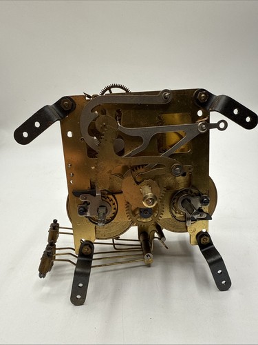 Altes uhrwerk wanduhr - uhrwerk,