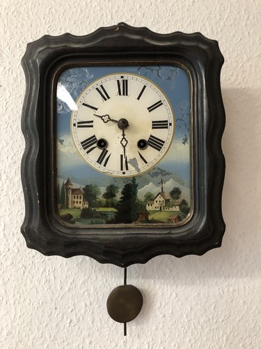 Alte wanduhr mit pendel - alte,