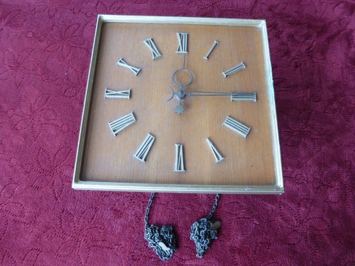 Alte mechanische pendeluhr - alte,