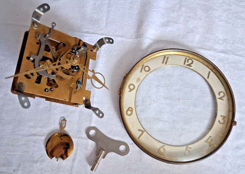 Altes uhrwerk für wand - für, uhr