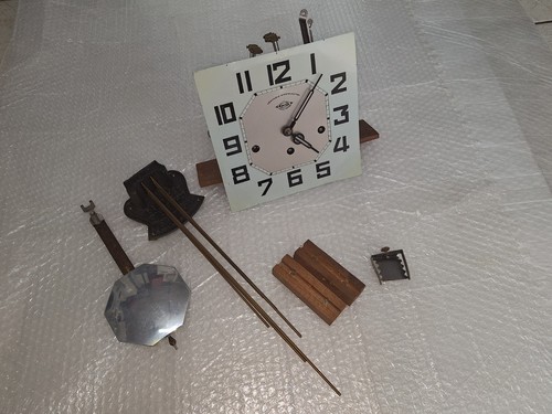 Alte wanduhr uhrwerk girod - alte,