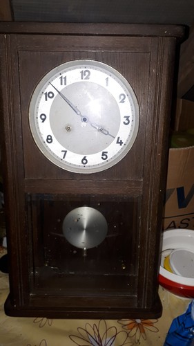 Alte wanduhr pendeluhr - wanduhr,