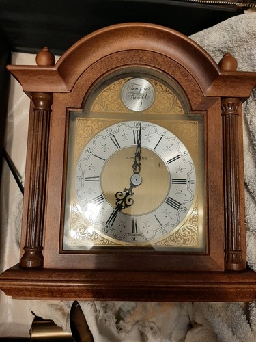 Wanduhr antik tempus fugit - antik,