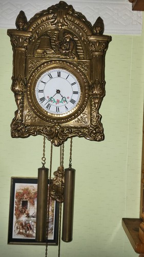 Alte messing wanduhr - messing, automat
